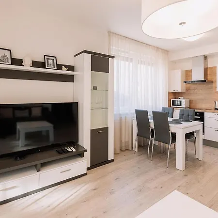 Skau 2 Old Town Family & Business 2 Floor Free Parking Apartament