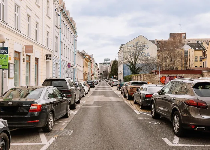 Skau 2 Old Town Family & Business 2 Floor Free Parking 브라티슬라바