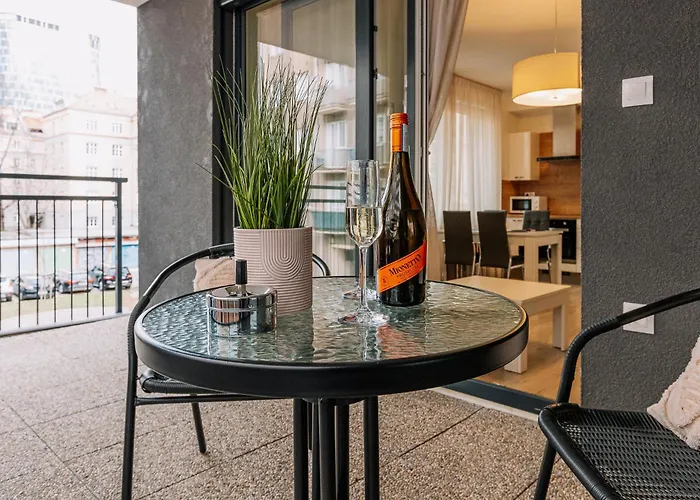 아파트 Skau 2 Old Town Family & Business 2 Floor Free Parking *