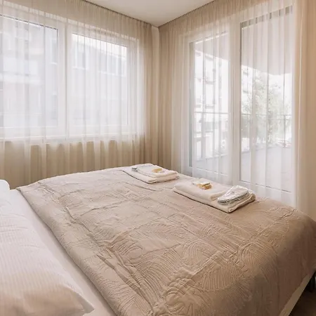 아파트 Skau 2 Old Town Family & Business 2 Floor Free Parking *