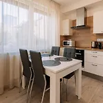 Skau 2 Old Town Family & Business 2 Floor Free Parking Apartment *